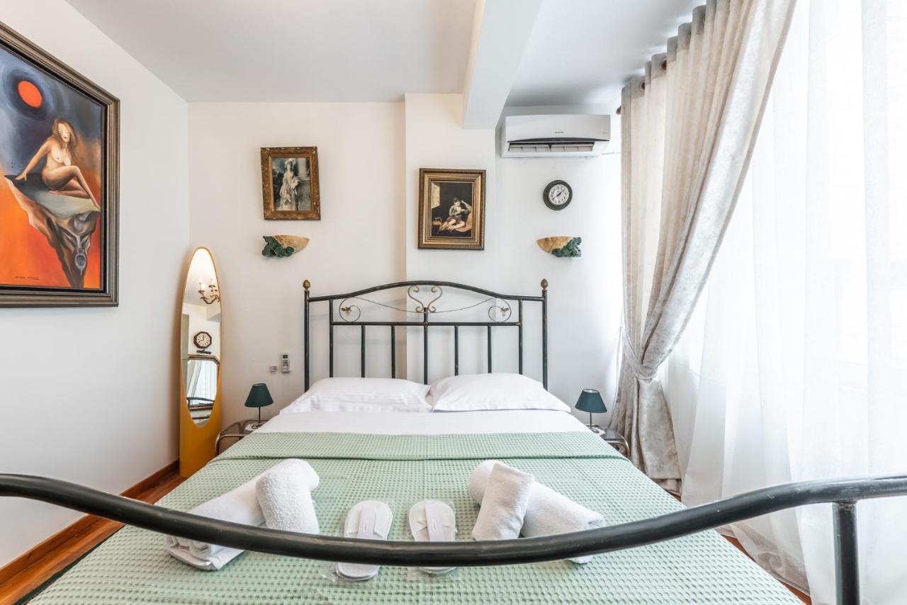 Vintage And Warm 2Br Apartament In Tirana Exterior photo